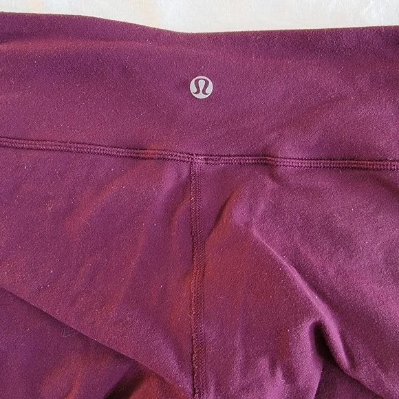 LULULEMON - Picture 3 of 4